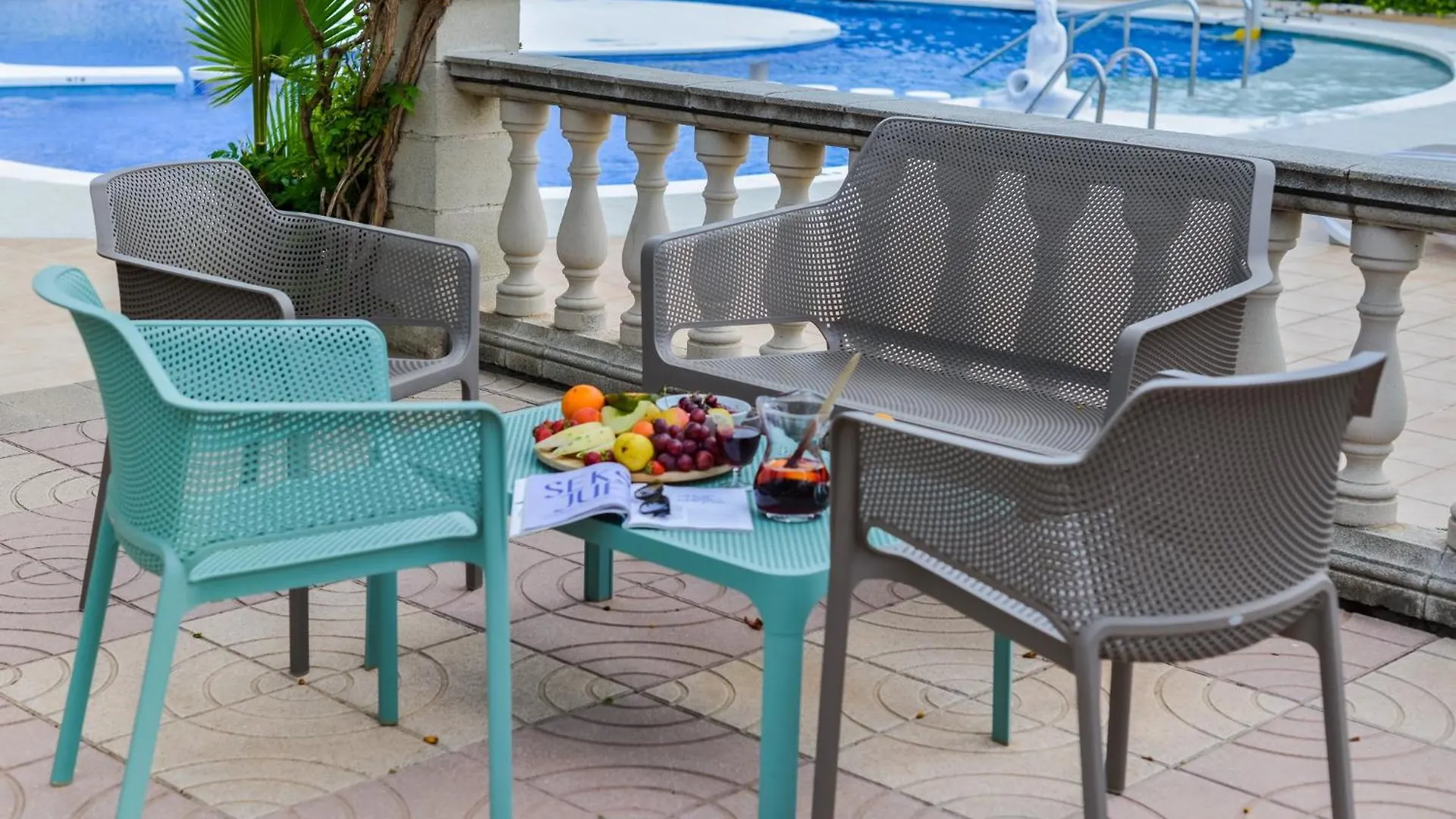 Bamblue Boutique Apartments Pineda de Mar 3*,  Spain