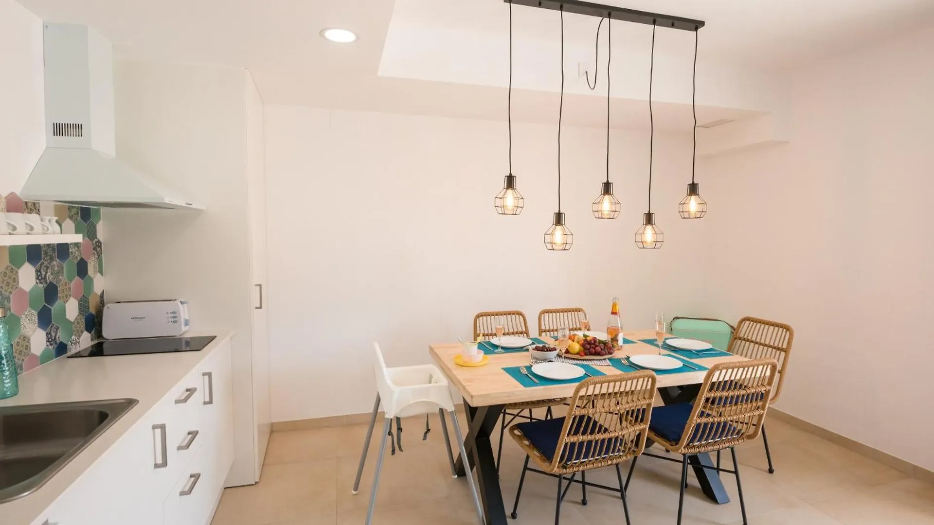 Bamblue Boutique Apartments Pineda de Mar 3*,  Spain