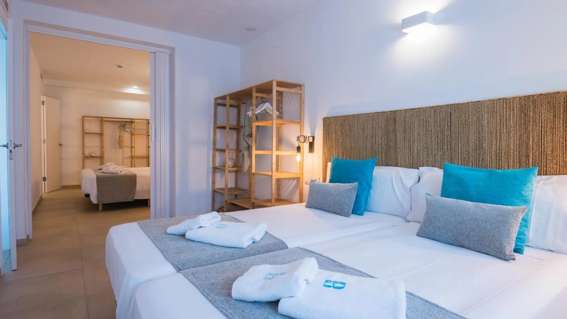 Bamblue Boutique Apartments Pineda de Mar Aparthotel