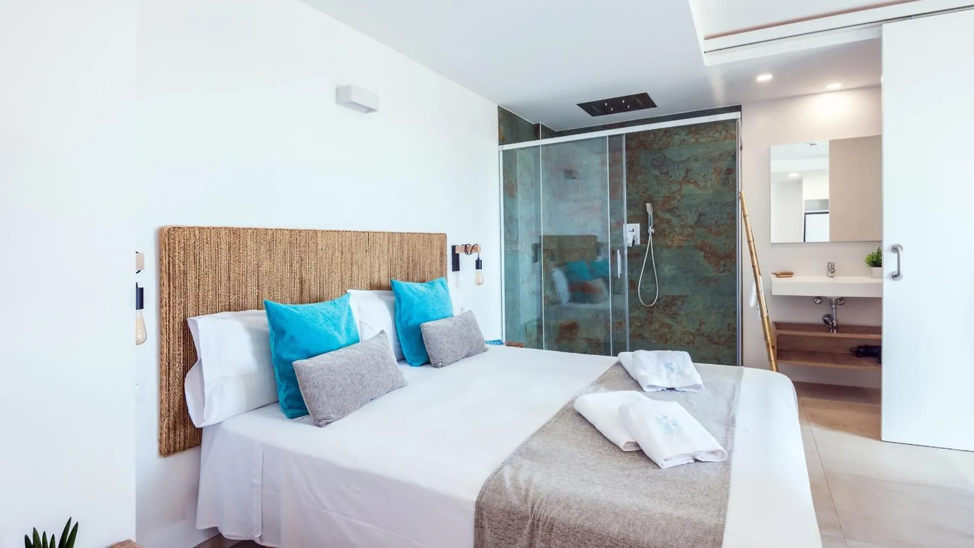 Bamblue Boutique Apartments Pineda de Mar