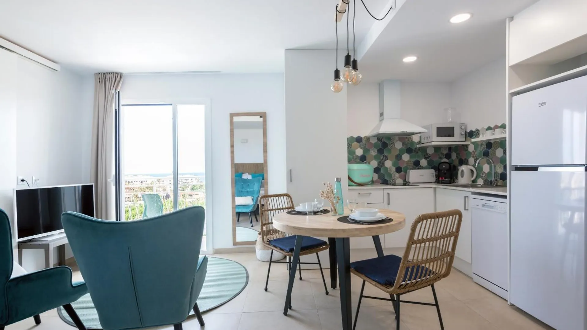 Aparthotel Bamblue Boutique Apartments Pineda de Mar