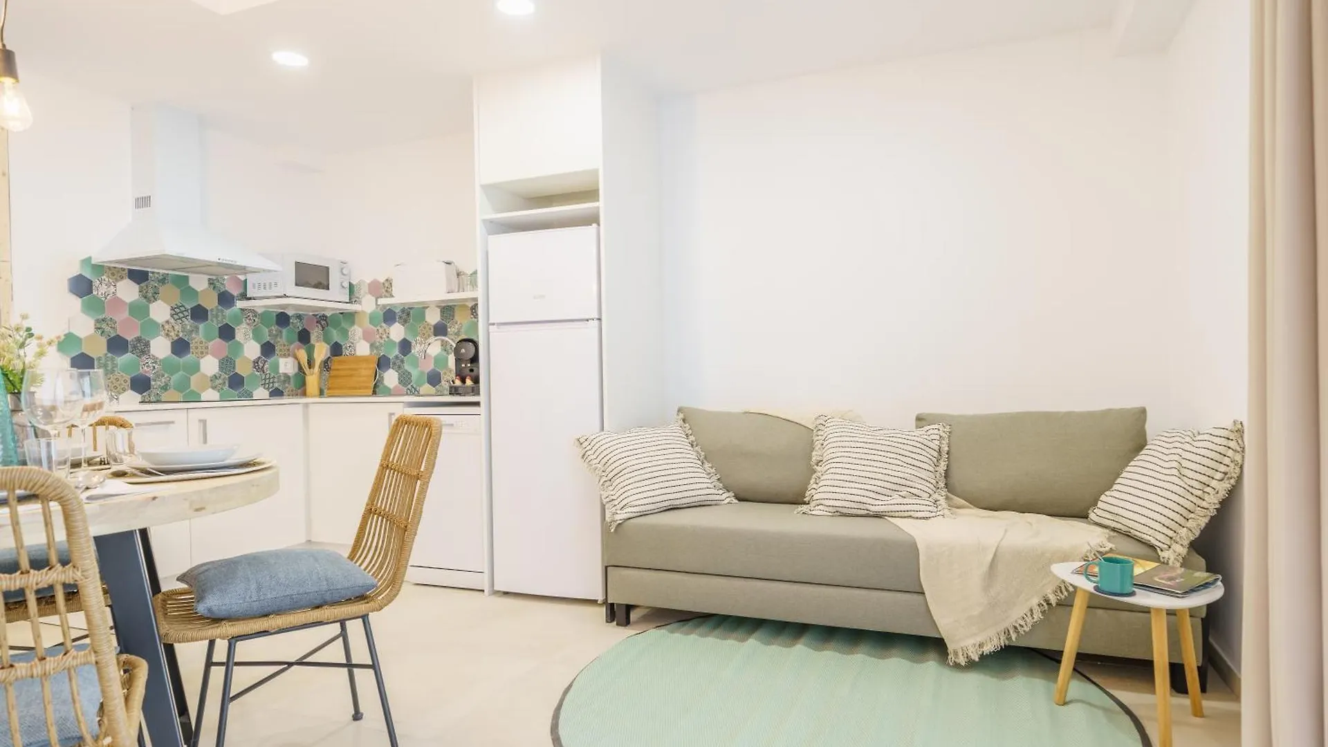 Bamblue Boutique Apartments Пинеда-де-Мар