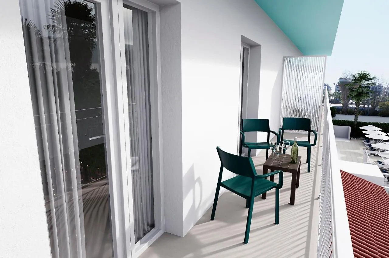 Bamblue Boutique Apartments Pineda de Mar 3*,