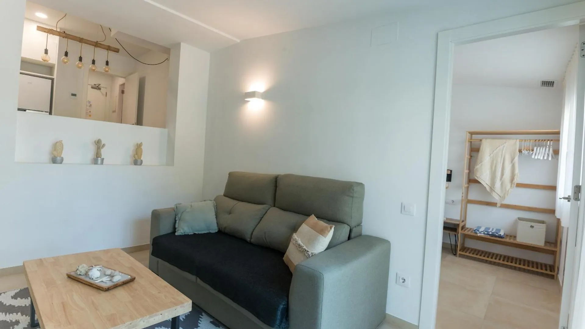 Bamblue Boutique Apartments Pineda de Mar Aparthotel